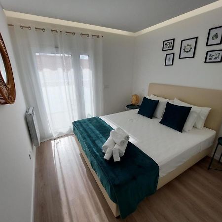 Beach Life Apartment, New, Elegant And Cozy Nazare Bagian luar foto