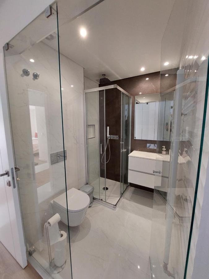 Beach Life Apartment, New, Elegant And Cozy Nazare Bagian luar foto